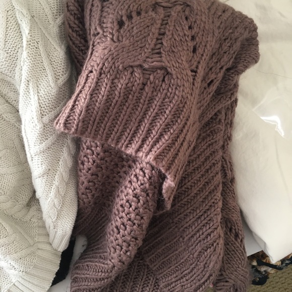 Charlotte Russe Taupe Cozy Knit Sweater - Picture 5 of 6